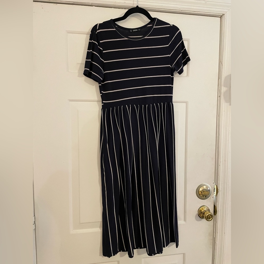 Shein striped midi dress with pockets - Picture 1 of 2
